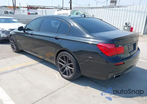 2009 BMW 750Li из США, поврежденный, VIN WBAKB835X9CY58321